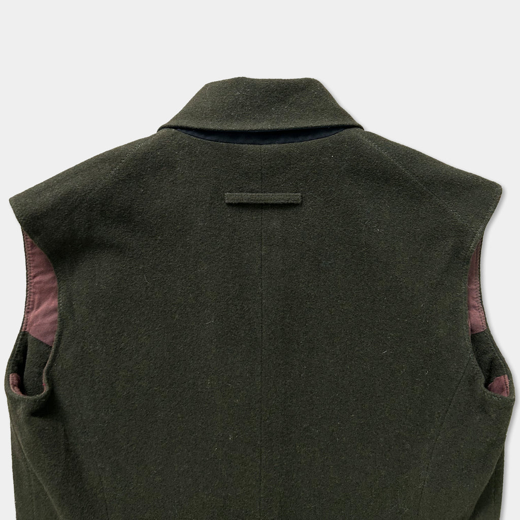 the back view of a dark green vest with a collar and two pockets on the sides.