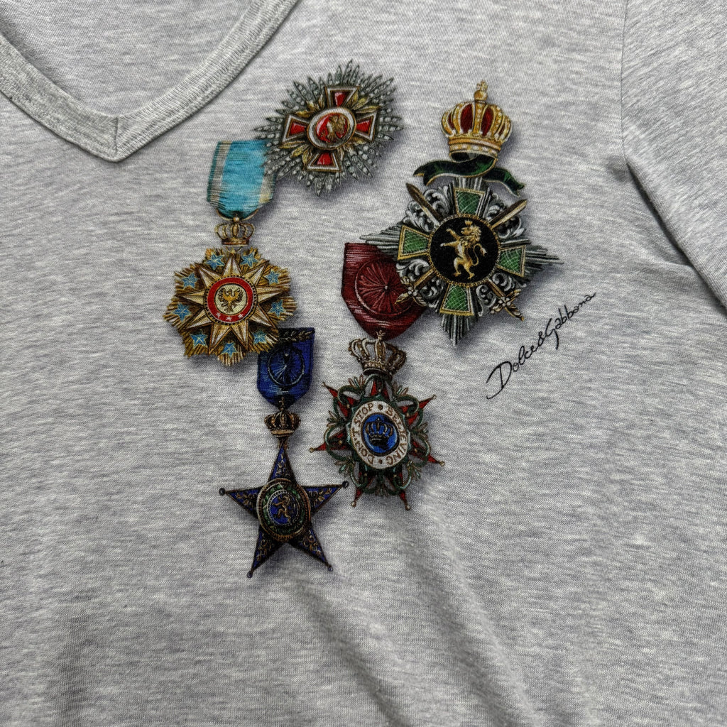 Dolce & Gabbana AW17 Military Medal Print V-Neck Grey T-Shirt