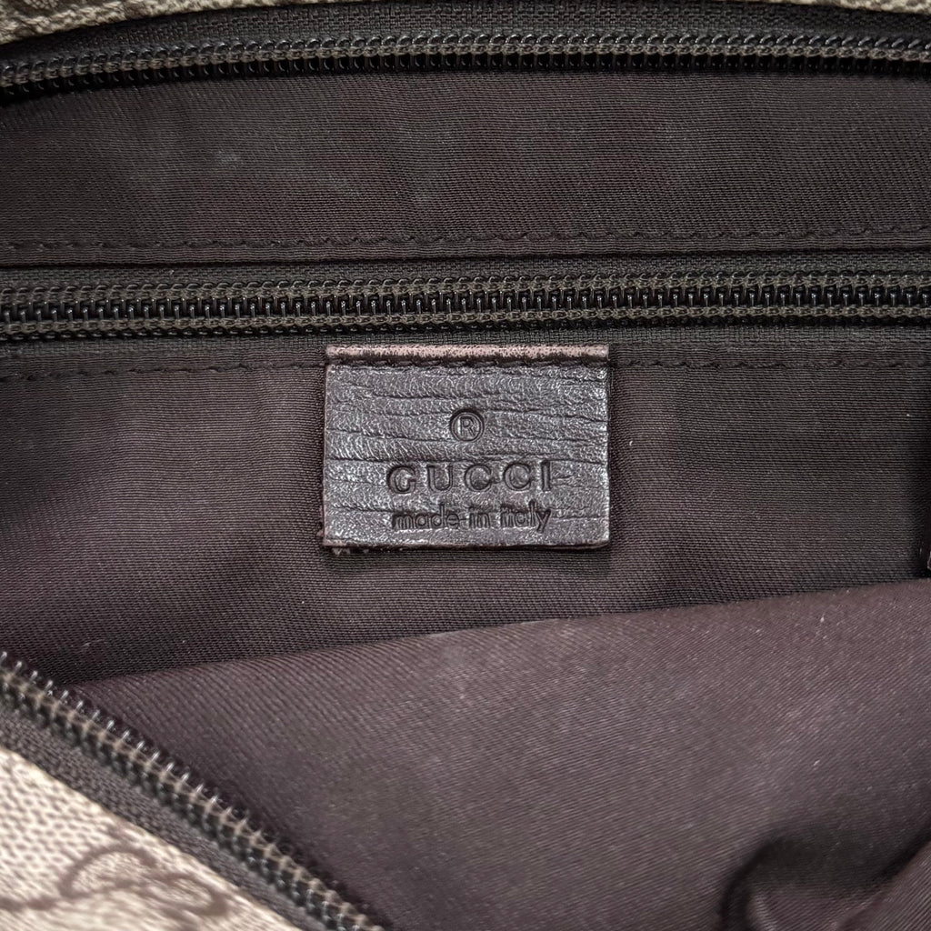 Gucci GG Supreme Messenger Crossbody Bag