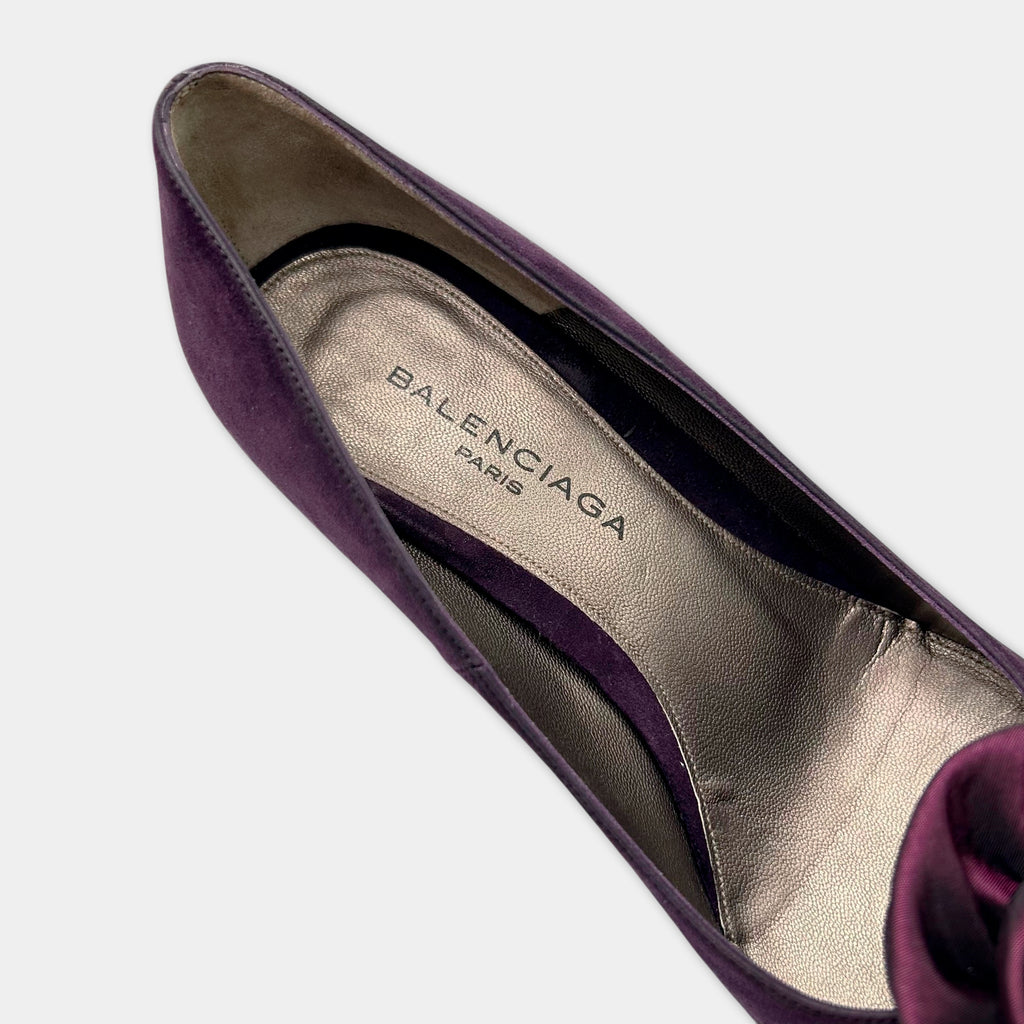 Balenciaga 2002 Purple Suede Rose Pumps by Nicolas Ghesquière