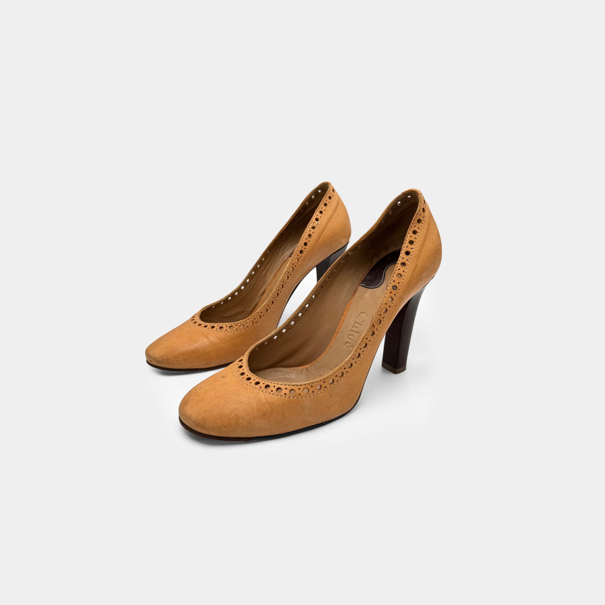 Chloé Vintage Brogue Almond Leather Toe Pumps