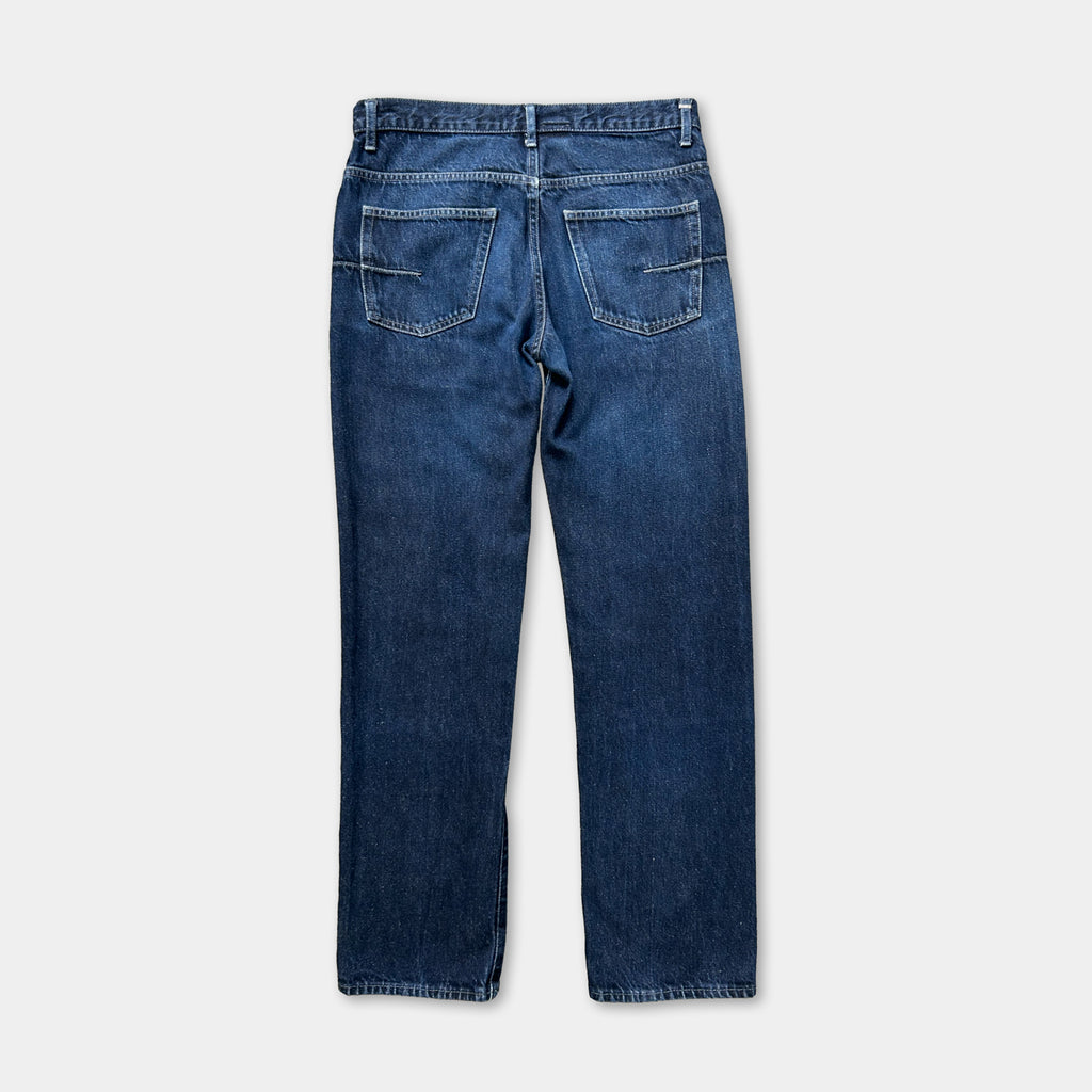 A pair of blue jeans with a classic design.