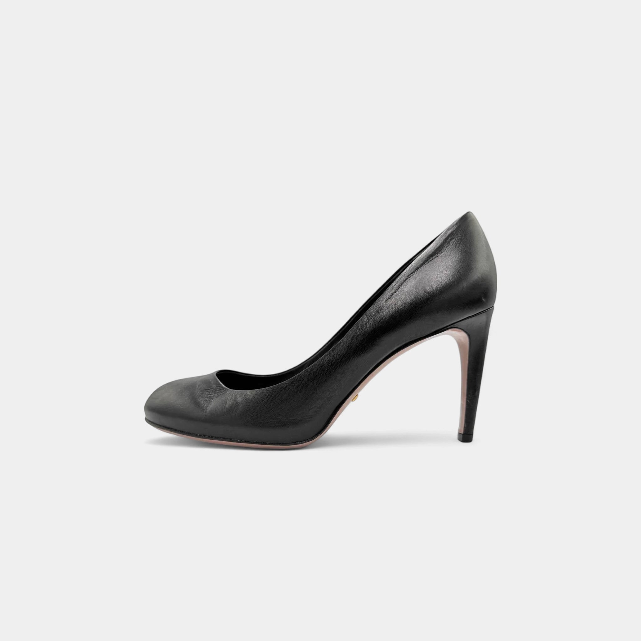 Gucci Black Leather Round-Toe Stiletto Pumps