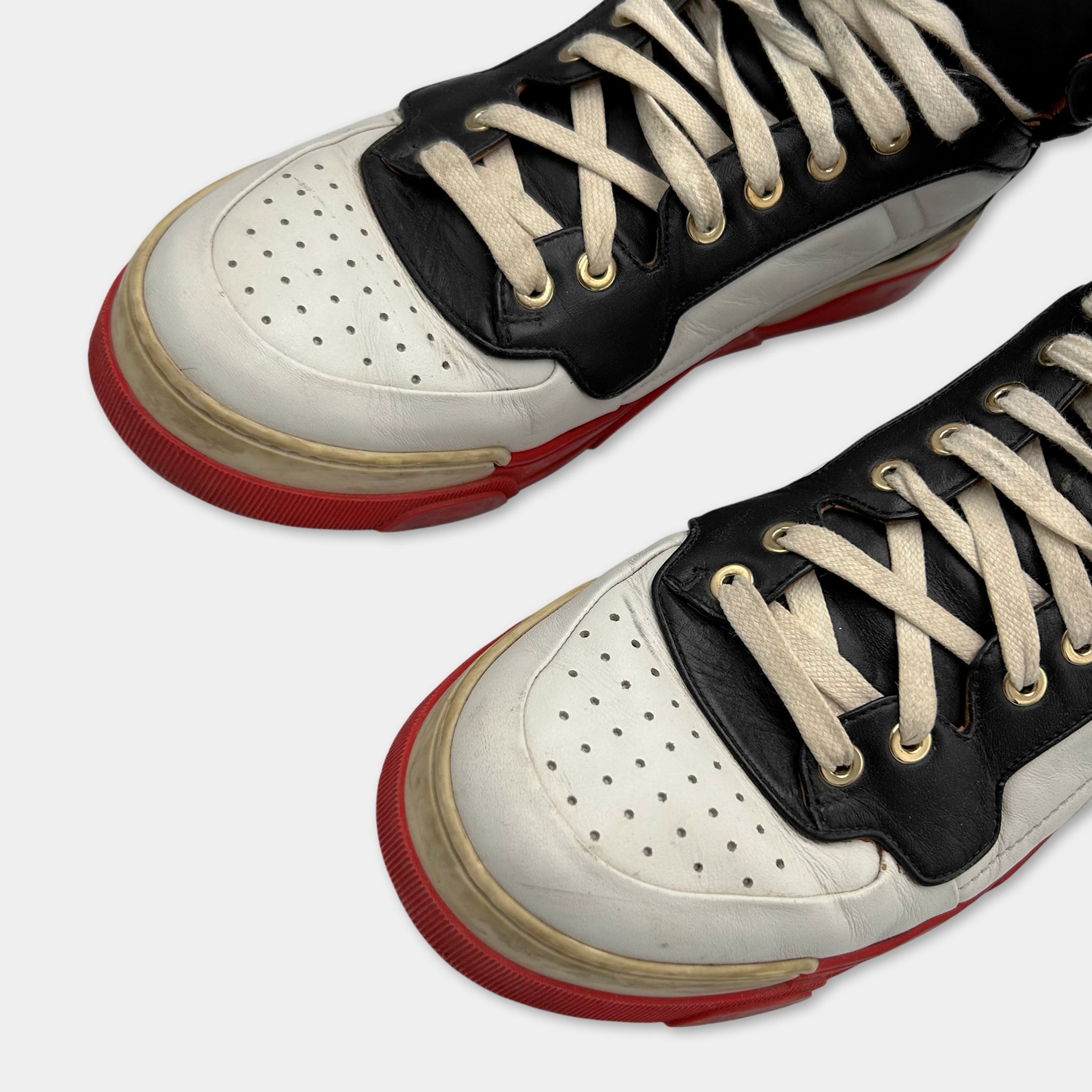 Givenchy Tyson Chicago Sneakers